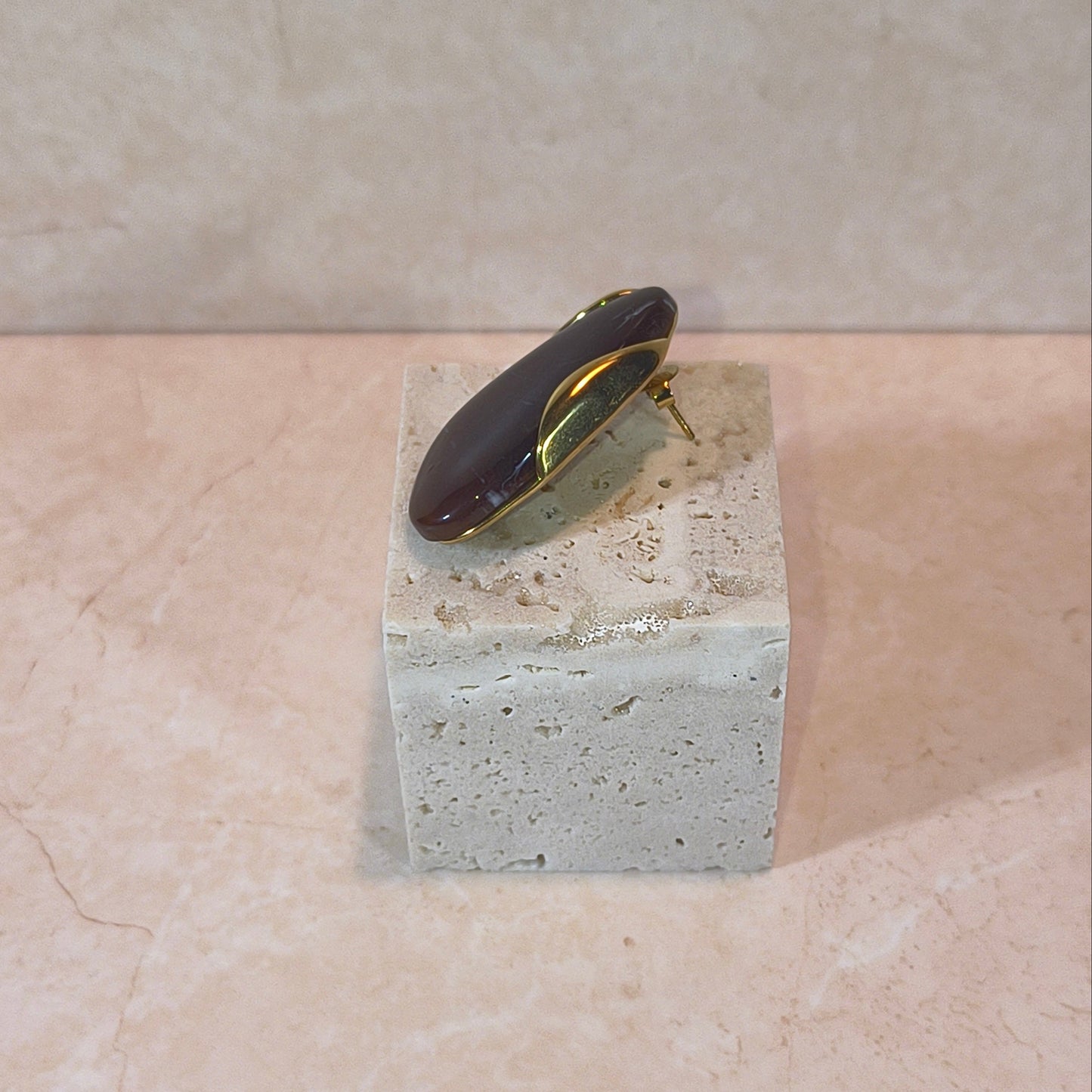 Gouden RVS Oorbellen met Amberkleurige Hars – 38 mm