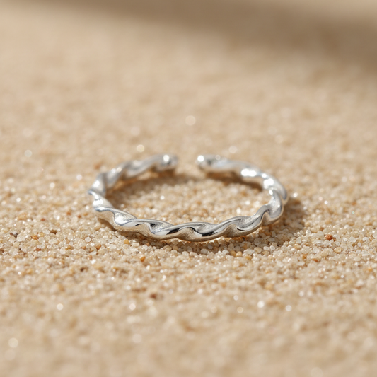 Gedraaide zilveren ring – Pinterest productfoto