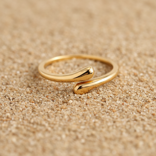 Kleine druppel ring goud – Pinterest productfoto