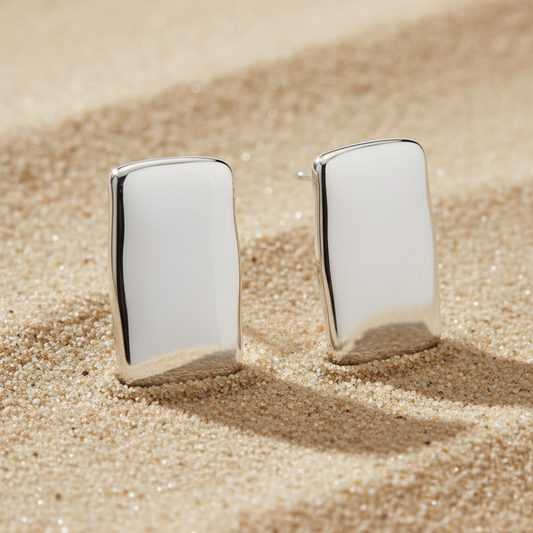 Zilveren rechthoekige studs – Pinterest productfoto